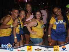 Oktober 10 Anos